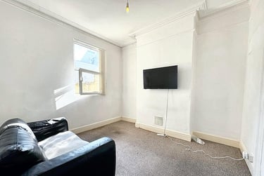 5 bed house, Bedford Park, North Hill, Plymouth, PL48HN - Image 3